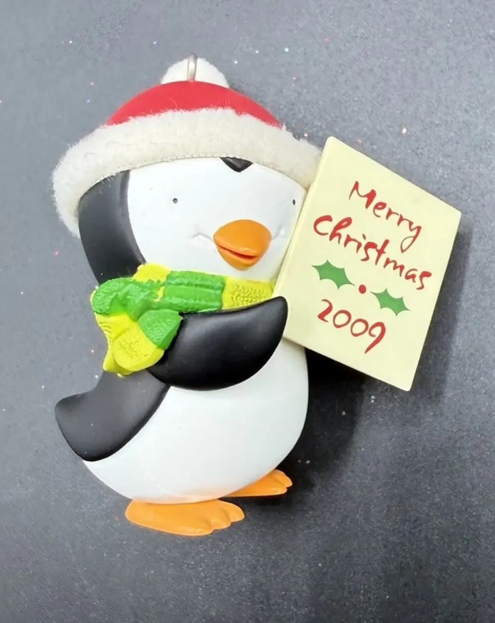 Hallmark Christmas Ornament Sign of the Times Penguin Merry Christmas No BoxLo16